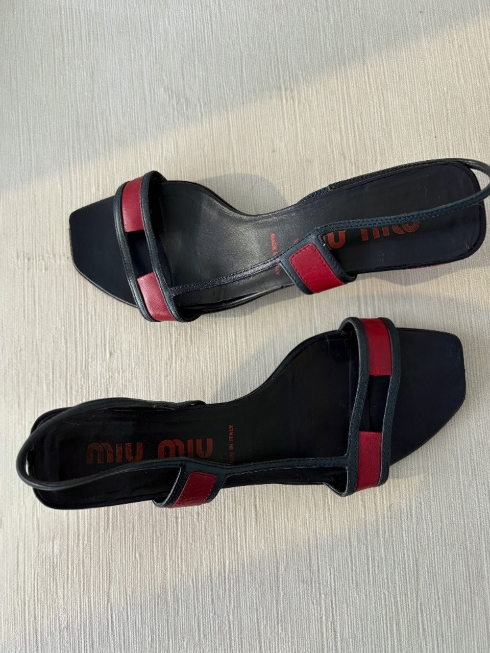 Vintage Miu Miu Navy Red Leather Slingback Heels 38.5 - Picture 3 of 8